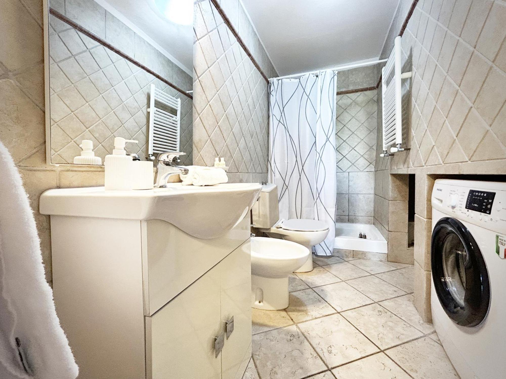 Pietra Azzurra, Newly Renovated Apartment Корниглия Екстериор снимка